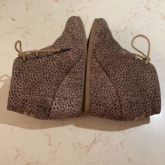 TOMS leopard cheetah print desert wedges SZ 7 - Picture 6 of 8